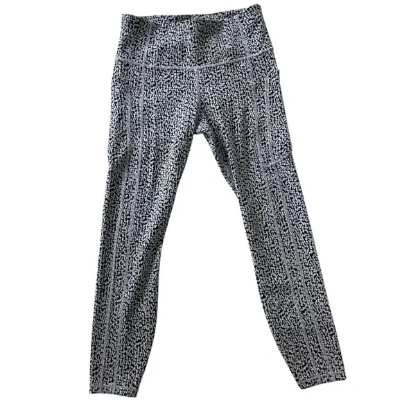 Athleta ULTIMATE STASH HIGH RISE 7/8 LEGGING - Picture 2 of 9